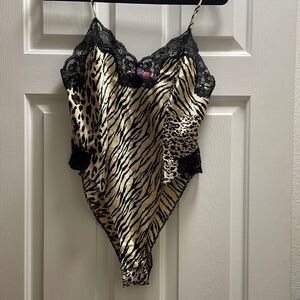 Leopard Print Bodysuit Sz M